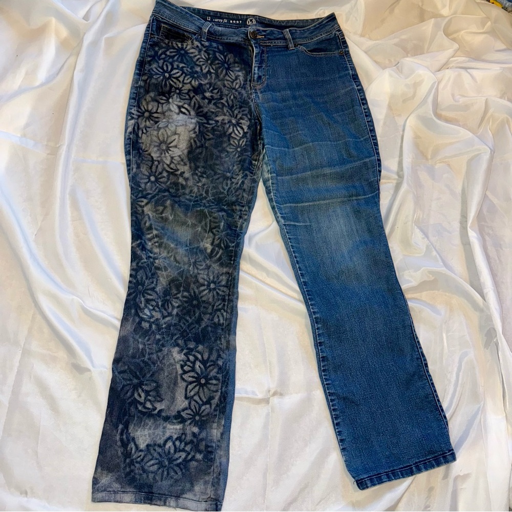 Curvy Blue Denim Jeans Flare Boot Flowered Web Romantic Goth Ladies Sz12‎